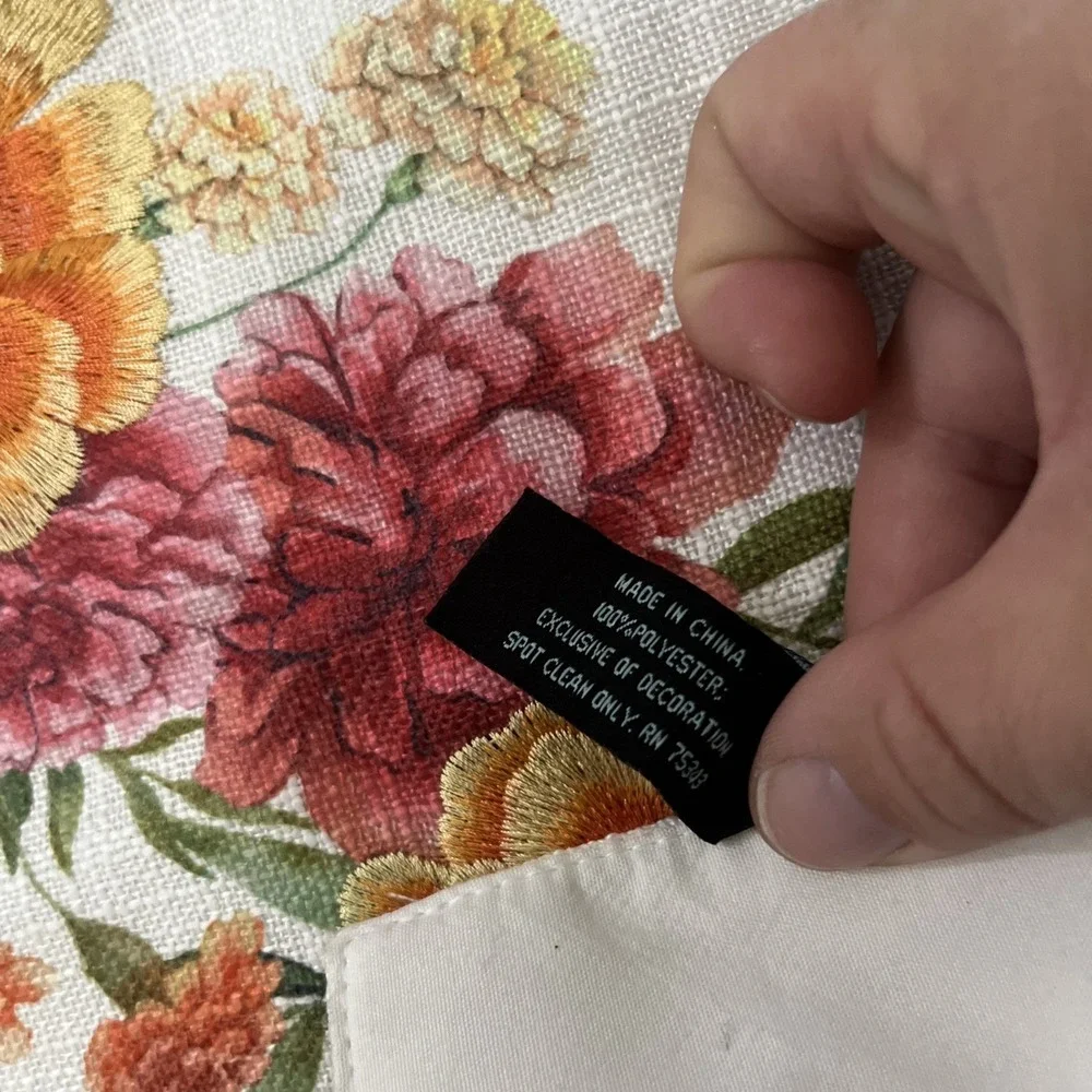 NWT Cynthia Rowley Table Runner Orange Yellow Pink Marigold Floral Cream 14x48